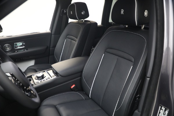 New 2027 Rolls-Royce Black Badge Cullinan for sale $576,350 at Rolls-Royce Motor Cars Greenwich in Greenwich CT 06830 18