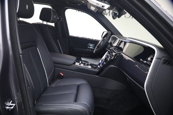 New 2027 Rolls-Royce Black Badge Cullinan for sale $576,350 at Rolls-Royce Motor Cars Greenwich in Greenwich CT 06830 20