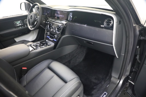 New 2027 Rolls-Royce Black Badge Cullinan for sale $576,350 at Rolls-Royce Motor Cars Greenwich in Greenwich CT 06830 21
