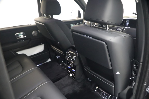 New 2027 Rolls-Royce Black Badge Cullinan for sale $576,350 at Rolls-Royce Motor Cars Greenwich in Greenwich CT 06830 24