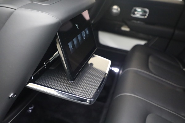 New 2027 Rolls-Royce Black Badge Cullinan for sale $576,350 at Rolls-Royce Motor Cars Greenwich in Greenwich CT 06830 25