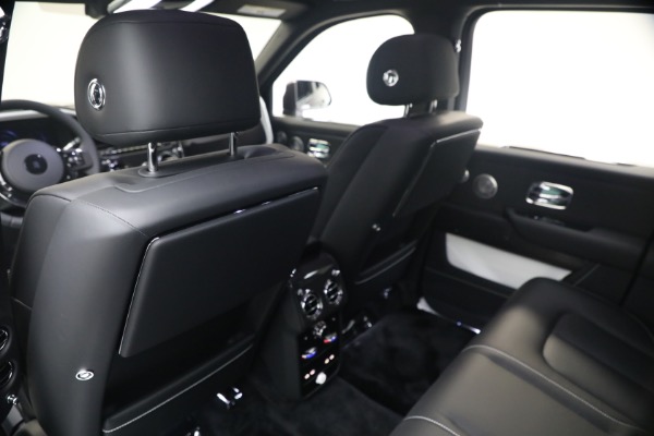 New 2027 Rolls-Royce Black Badge Cullinan for sale $576,350 at Rolls-Royce Motor Cars Greenwich in Greenwich CT 06830 26