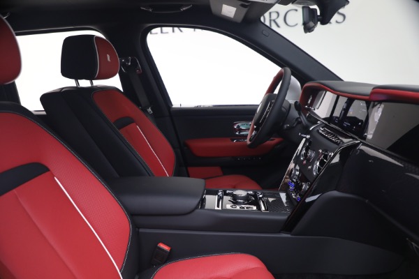 New 2027 Rolls-Royce Black Badge Cullinan for sale $588,050 at Rolls-Royce Motor Cars Greenwich in Greenwich CT 06830 19