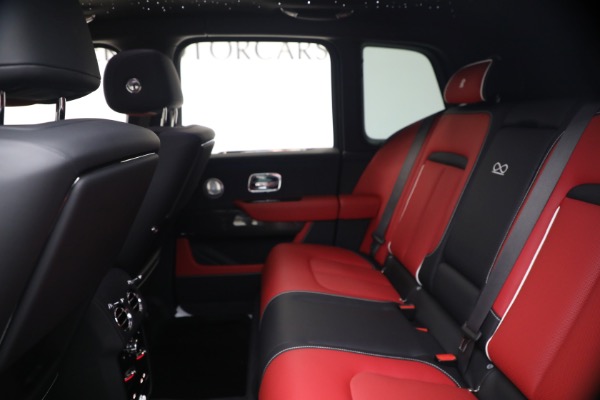 New 2027 Rolls-Royce Black Badge Cullinan for sale $588,050 at Rolls-Royce Motor Cars Greenwich in Greenwich CT 06830 27