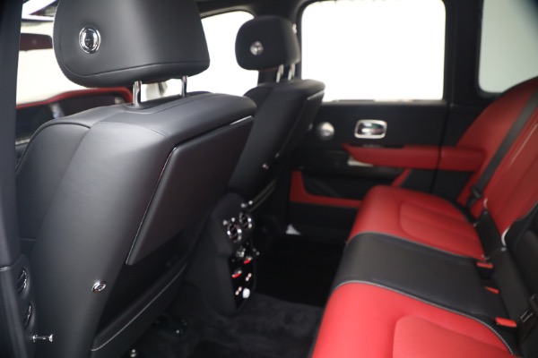 New 2027 Rolls-Royce Black Badge Cullinan for sale $588,050 at Rolls-Royce Motor Cars Greenwich in Greenwich CT 06830 28