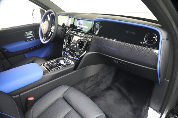 New 2027 Rolls-Royce Black Badge Cullinan for sale $592,250 at Rolls-Royce Motor Cars Greenwich in Greenwich CT 06830 22