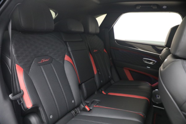 New 2026 Bentley Bentayga Speed V8 for sale $334,815 at Rolls-Royce Motor Cars Greenwich in Greenwich CT 06830 27
