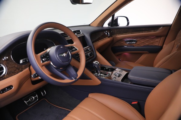 New 2026 Bentley Bentayga Azure V8 for sale $291,615 at Rolls-Royce Motor Cars Greenwich in Greenwich CT 06830 15