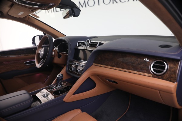 New 2026 Bentley Bentayga Azure V8 for sale $291,615 at Rolls-Royce Motor Cars Greenwich in Greenwich CT 06830 22