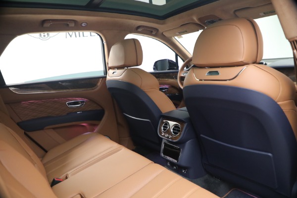 New 2026 Bentley Bentayga Azure V8 for sale $291,615 at Rolls-Royce Motor Cars Greenwich in Greenwich CT 06830 25
