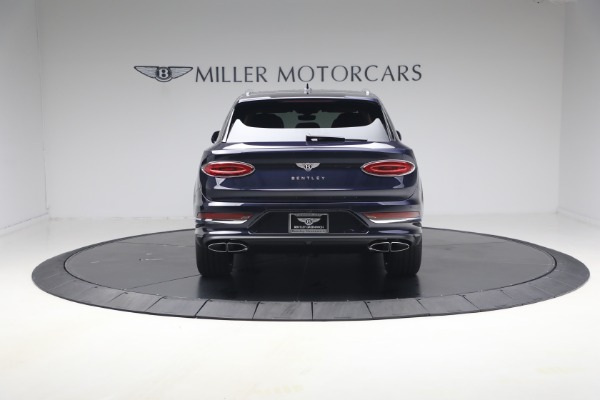 New 2026 Bentley Bentayga Azure V8 for sale $291,615 at Rolls-Royce Motor Cars Greenwich in Greenwich CT 06830 4