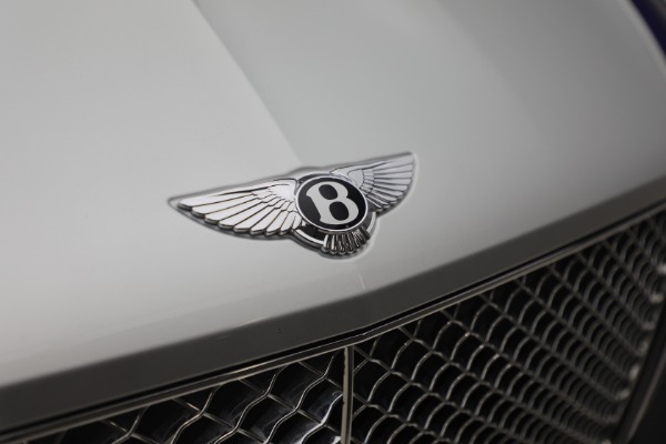 Used 2022 Bentley Bentayga V8 for sale $129,900 at Rolls-Royce Motor Cars Greenwich in Greenwich CT 06830 13