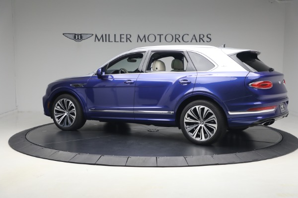 Used 2022 Bentley Bentayga V8 for sale $129,900 at Rolls-Royce Motor Cars Greenwich in Greenwich CT 06830 4