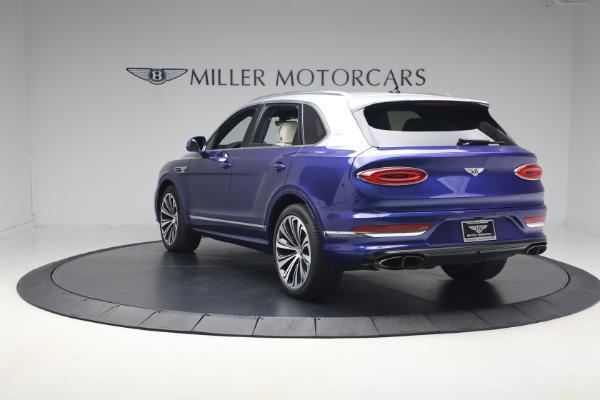 Used 2022 Bentley Bentayga V8 for sale $129,900 at Rolls-Royce Motor Cars Greenwich in Greenwich CT 06830 5