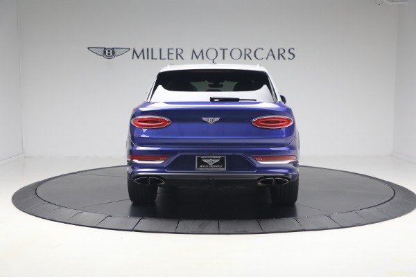 Used 2022 Bentley Bentayga V8 for sale $129,900 at Rolls-Royce Motor Cars Greenwich in Greenwich CT 06830 6