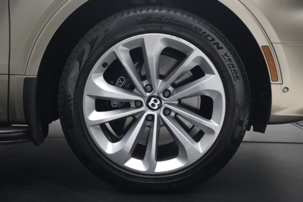 Used 2021 Bentley Bentayga V8 for sale $119,900 at Rolls-Royce Motor Cars Greenwich in Greenwich CT 06830 16