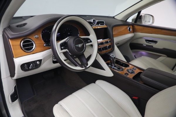 Used 2021 Bentley Bentayga V8 for sale $119,900 at Rolls-Royce Motor Cars Greenwich in Greenwich CT 06830 18