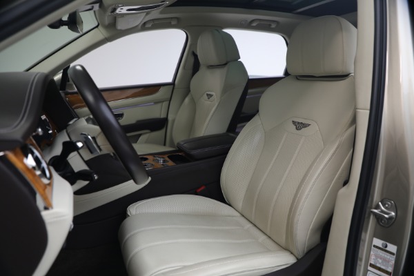 Used 2021 Bentley Bentayga V8 for sale $119,900 at Rolls-Royce Motor Cars Greenwich in Greenwich CT 06830 20