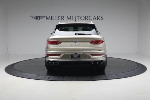 Used 2021 Bentley Bentayga V8 for sale $119,900 at Rolls-Royce Motor Cars Greenwich in Greenwich CT 06830 6