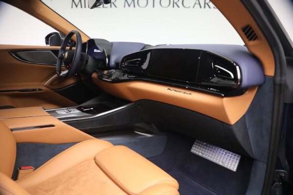 Used 2025 Ferrari Purosangue for sale $545,900 at Rolls-Royce Motor Cars Greenwich in Greenwich CT 06830 18