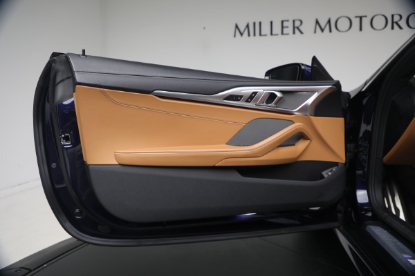 Used 2022 BMW 8 Series M850i xDrive for sale $64,900 at Rolls-Royce Motor Cars Greenwich in Greenwich CT 06830 26