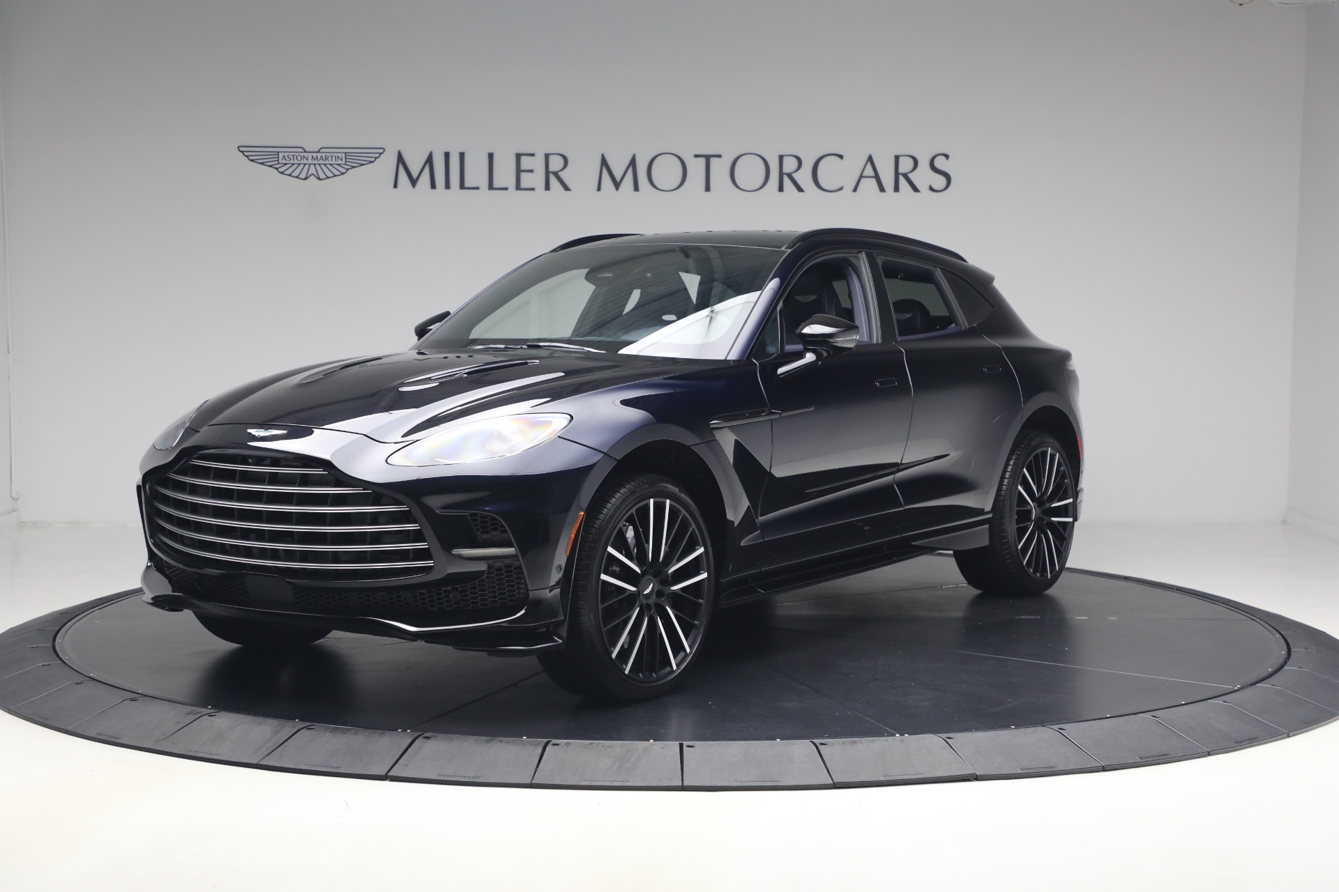 Used 2025 Aston Martin DBX 707 for sale $206,900 at Rolls-Royce Motor Cars Greenwich in Greenwich CT 06830 1