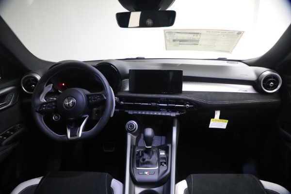 New 2026 Alfa Romeo Tonale Sport Speciale for sale $49,135 at Rolls-Royce Motor Cars Greenwich in Greenwich CT 06830 22
