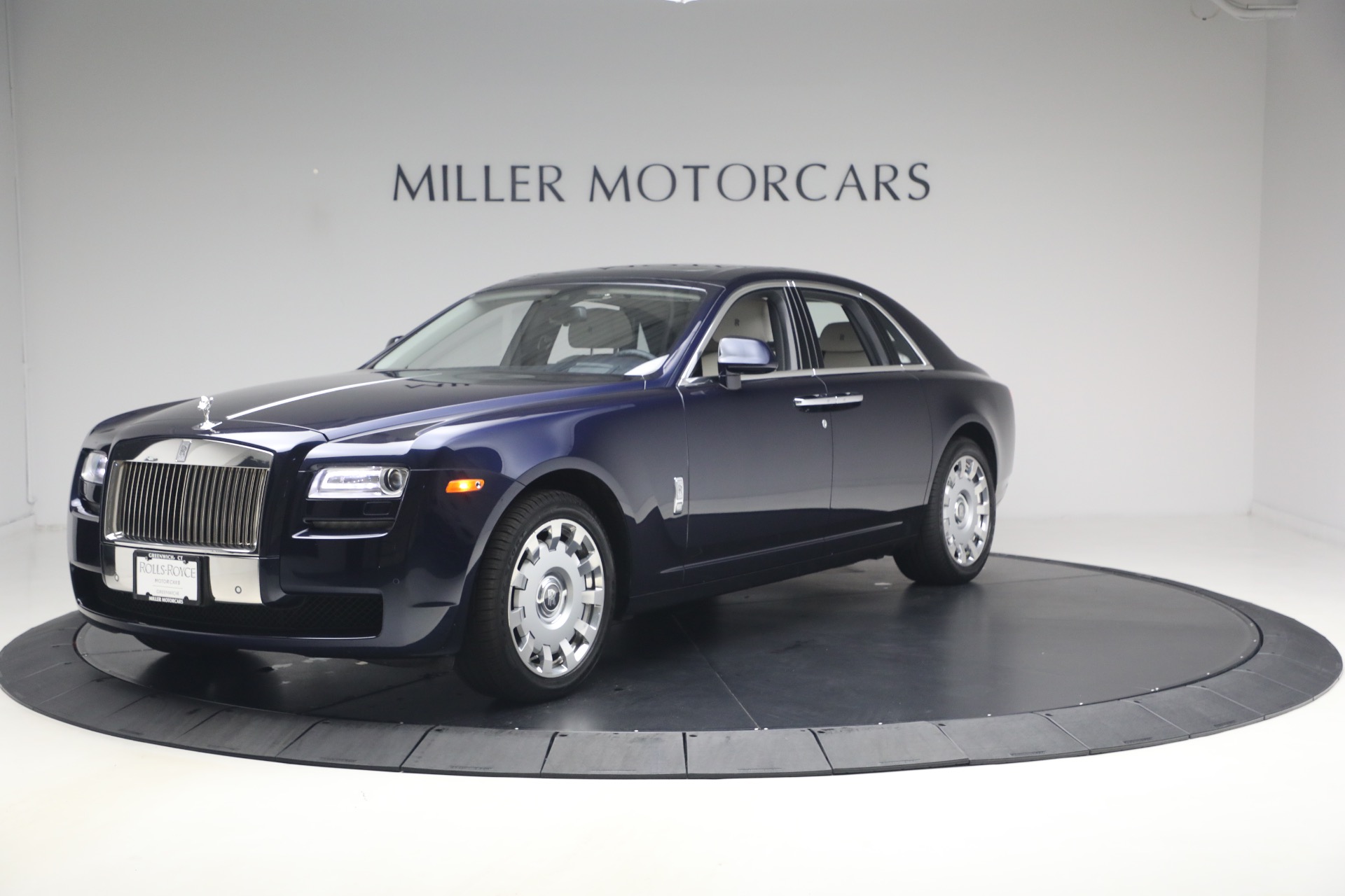 Used 2014 Rolls-Royce Ghost for sale $139,900 at Rolls-Royce Motor Cars Greenwich in Greenwich CT 06830 1