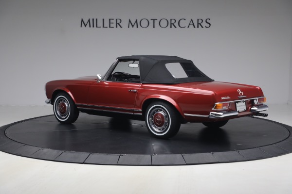 Used 1968 Mercedes-Benz 280SL for sale $229,900 at Rolls-Royce Motor Cars Greenwich in Greenwich CT 06830 25