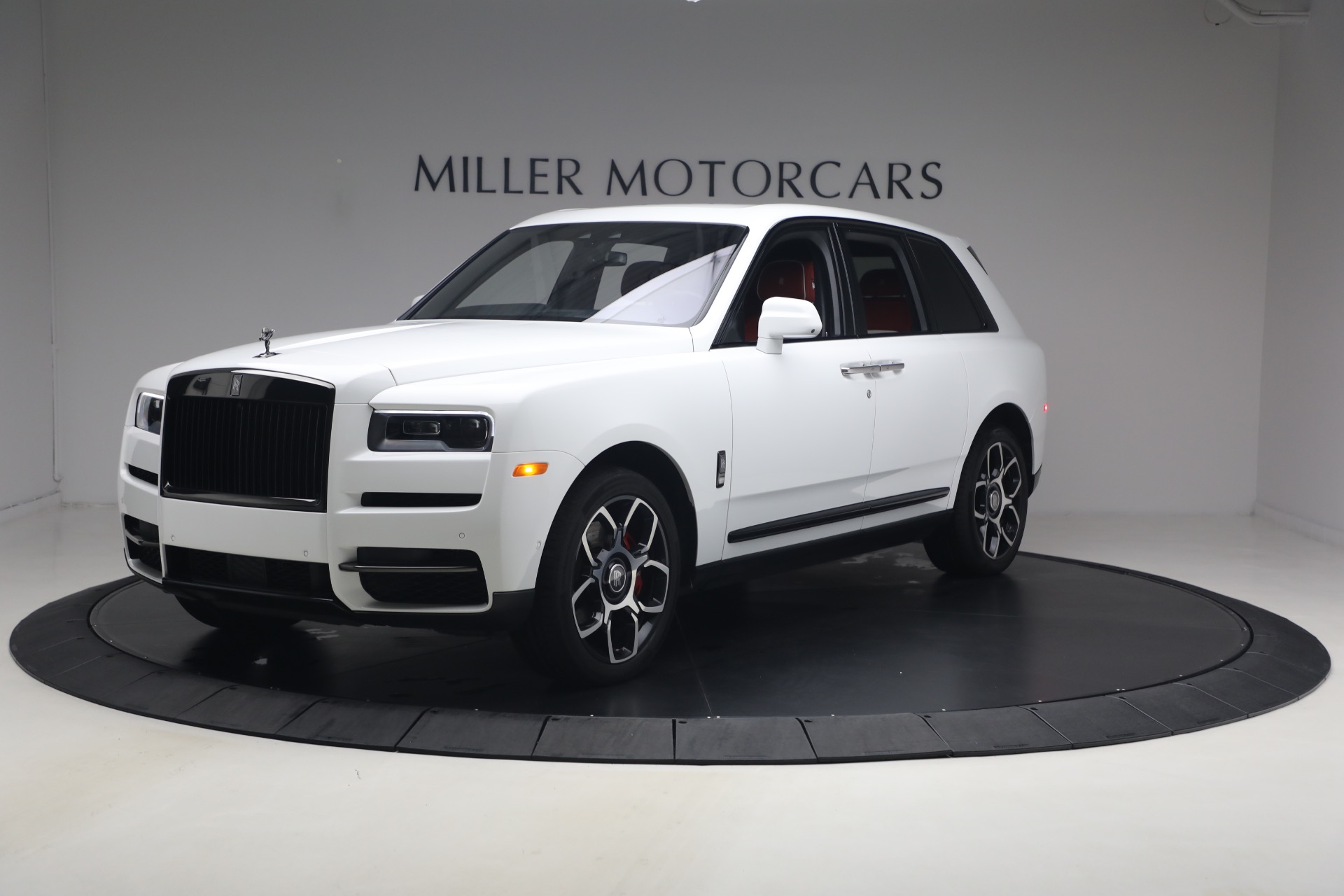 Used 2021 Rolls-Royce Black Badge Cullinan for sale $289,900 at Rolls-Royce Motor Cars Greenwich in Greenwich CT 06830 1