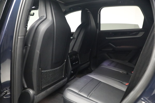 Used 2024 Porsche Cayenne S for sale $79,900 at Rolls-Royce Motor Cars Greenwich in Greenwich CT 06830 17