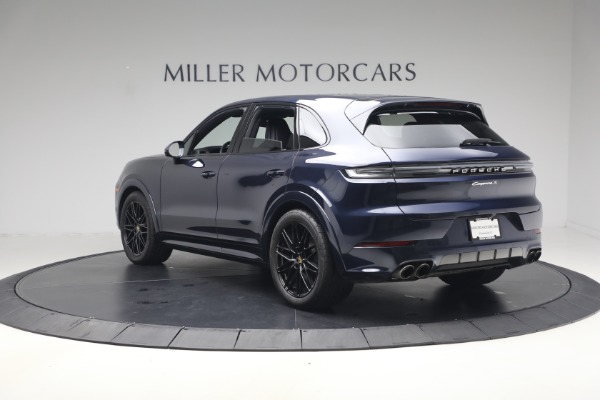 Used 2024 Porsche Cayenne S for sale $79,900 at Rolls-Royce Motor Cars Greenwich in Greenwich CT 06830 5