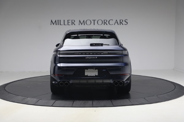 Used 2024 Porsche Cayenne S for sale $79,900 at Rolls-Royce Motor Cars Greenwich in Greenwich CT 06830 6