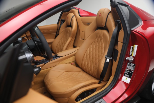 Used 2023 Ferrari 812 GTS for sale $949,900 at Rolls-Royce Motor Cars Greenwich in Greenwich CT 06830 15