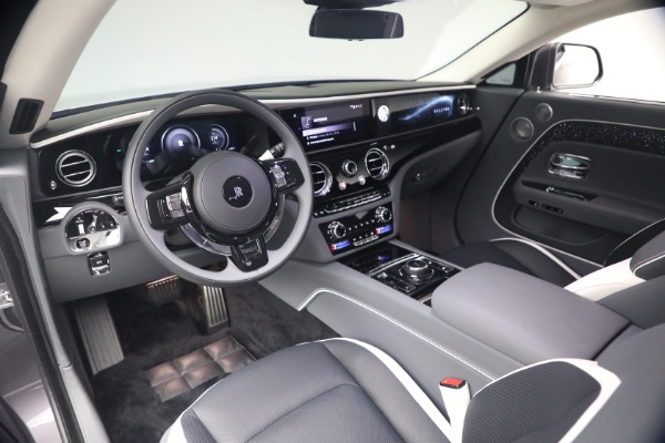 Used 2024 Rolls-Royce Spectre for sale $399,900 at Rolls-Royce Motor Cars Greenwich in Greenwich CT 06830 17