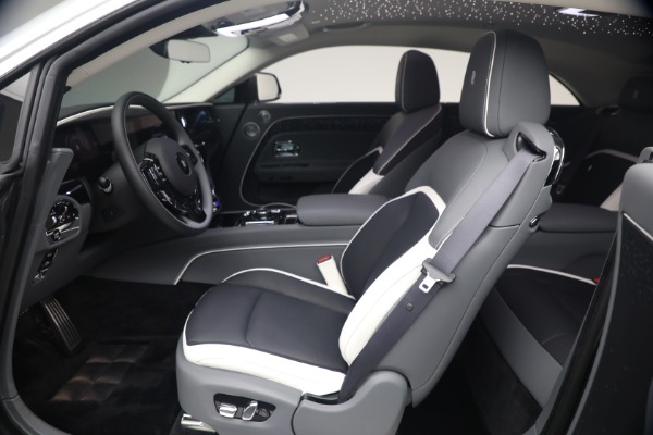 Used 2024 Rolls-Royce Spectre for sale $399,900 at Rolls-Royce Motor Cars Greenwich in Greenwich CT 06830 18