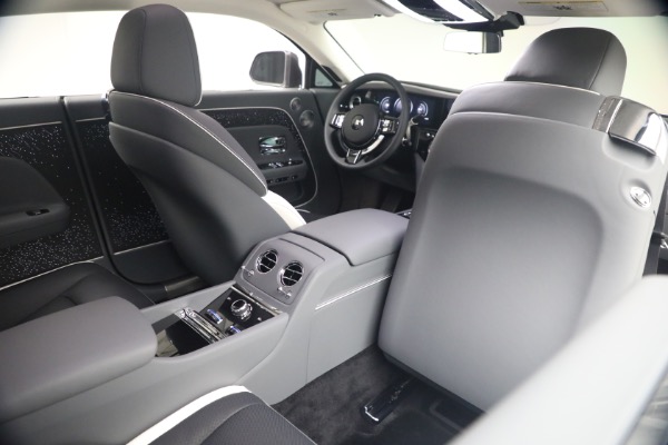 Used 2024 Rolls-Royce Spectre for sale $399,900 at Rolls-Royce Motor Cars Greenwich in Greenwich CT 06830 23