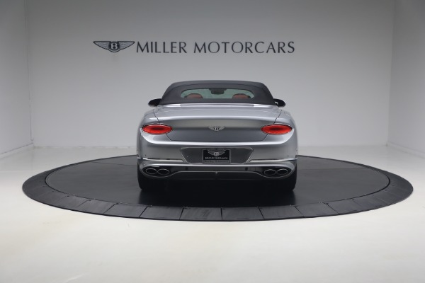 Used 2022 Bentley Continental GTC V8 for sale $219,900 at Rolls-Royce Motor Cars Greenwich in Greenwich CT 06830 19