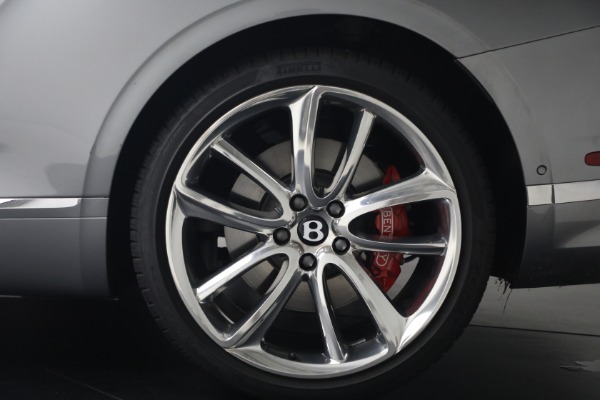 Used 2022 Bentley Continental GTC V8 for sale $219,900 at Rolls-Royce Motor Cars Greenwich in Greenwich CT 06830 26