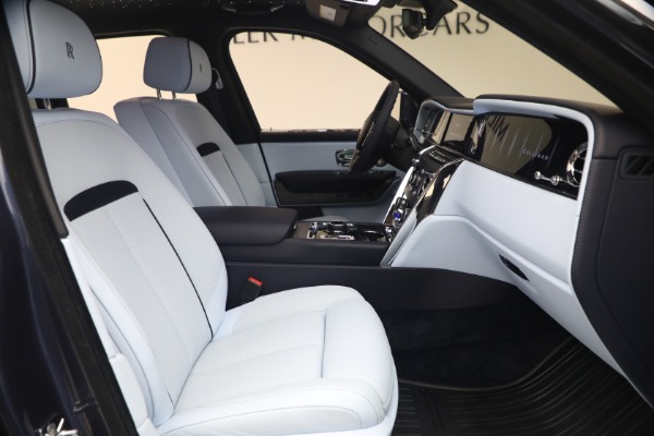 Used 2025 Rolls-Royce Cullinan for sale $419,900 at Rolls-Royce Motor Cars Greenwich in Greenwich CT 06830 19