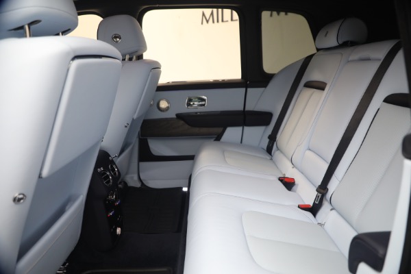Used 2025 Rolls-Royce Cullinan for sale $419,900 at Rolls-Royce Motor Cars Greenwich in Greenwich CT 06830 21