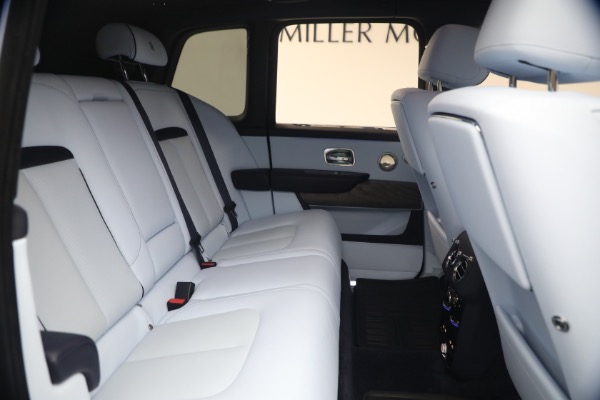 Used 2025 Rolls-Royce Cullinan for sale $419,900 at Rolls-Royce Motor Cars Greenwich in Greenwich CT 06830 25