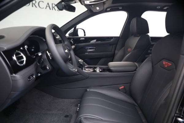 New 2026 Bentley Bentayga V8 for sale $244,330 at Rolls-Royce Motor Cars Greenwich in Greenwich CT 06830 20