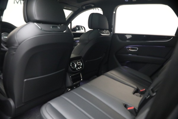 New 2026 Bentley Bentayga V8 for sale $244,330 at Rolls-Royce Motor Cars Greenwich in Greenwich CT 06830 22