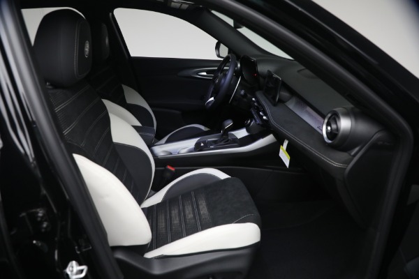 New 2026 Alfa Romeo Tonale Sport Speciale for sale $49,790 at Rolls-Royce Motor Cars Greenwich in Greenwich CT 06830 16