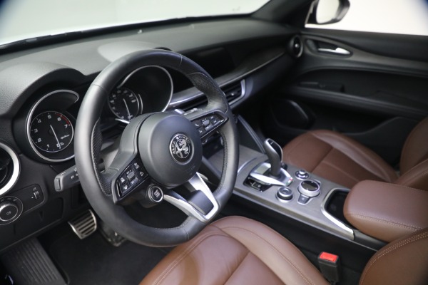 Used 2023 Alfa Romeo Stelvio Ti for sale $32,900 at Rolls-Royce Motor Cars Greenwich in Greenwich CT 06830 20