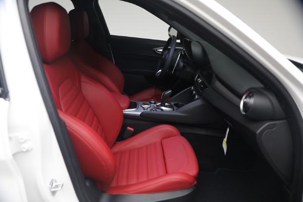 New 2026 Alfa Romeo Giulia Veloce for sale $55,870 at Rolls-Royce Motor Cars Greenwich in Greenwich CT 06830 15