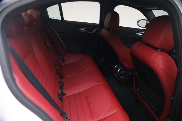 New 2026 Alfa Romeo Giulia Veloce for sale $55,870 at Rolls-Royce Motor Cars Greenwich in Greenwich CT 06830 20