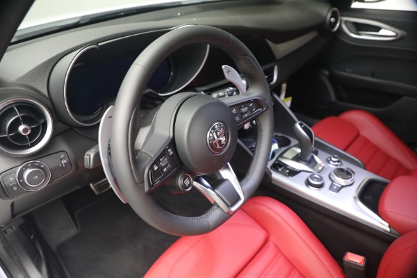 New 2026 Alfa Romeo Giulia Veloce for sale $55,870 at Rolls-Royce Motor Cars Greenwich in Greenwich CT 06830 23