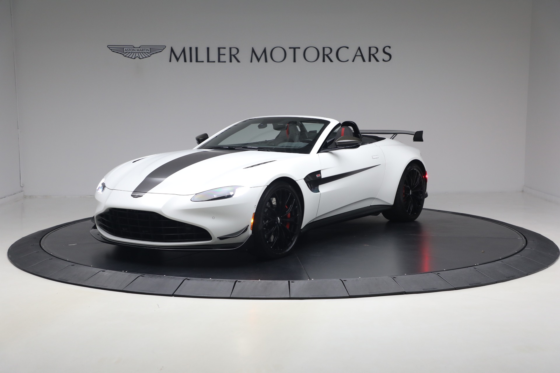 Used 2023 Aston Martin Vantage F1 Edition for sale $129,900 at Rolls-Royce Motor Cars Greenwich in Greenwich CT 06830 1
